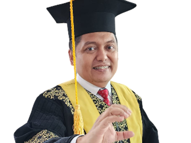 Prof. Dr. Ahmad Taufiq, M.Si 